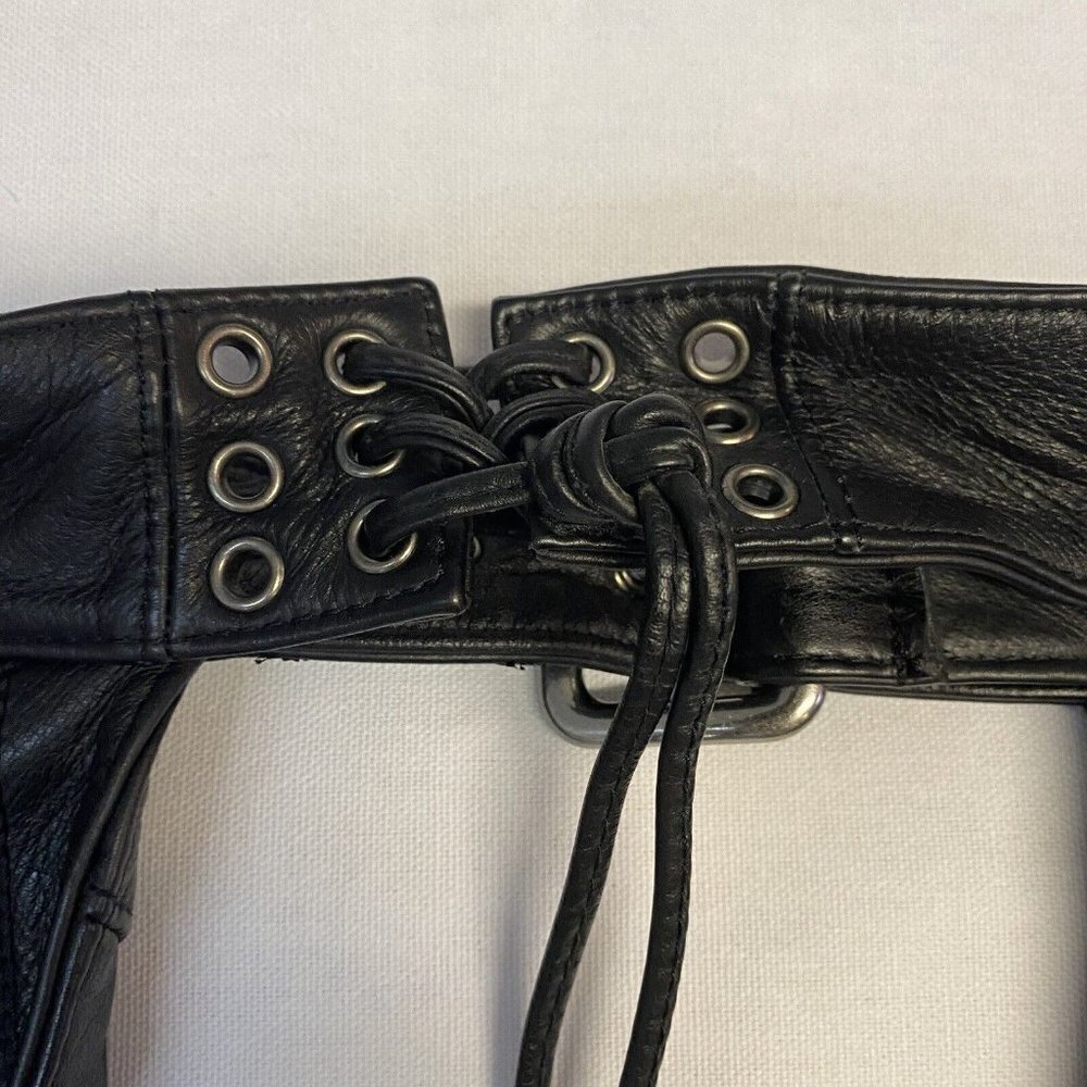 Harley-Davidson Women's Deluxe Leather Motorcycle Chaps Black Large Petite EUC‍﻿ - Picture 6 of 8